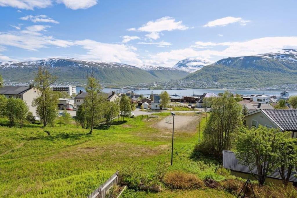 Sea & Mountain View Tromsø