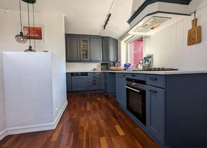 Sea & Mountain View Apartment Tromso